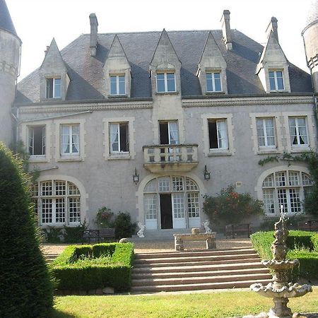 Chateau De Montbrun Hotel Saint-Michel-Chef-Chef Exterior foto