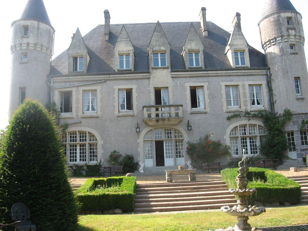 Chateau De Montbrun Hotel Saint-Michel-Chef-Chef Exterior foto