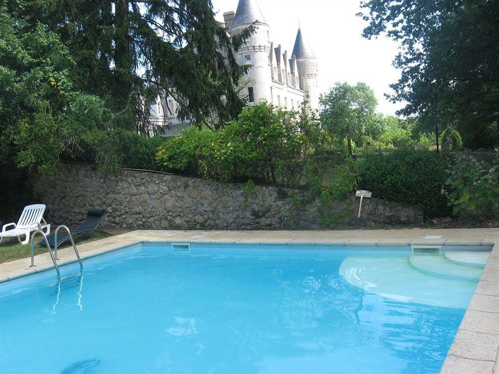 Chateau De Montbrun Hotel Saint-Michel-Chef-Chef Exterior foto